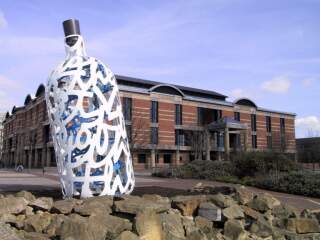 Bottle of Notes and Law Courts, Middlesbrough